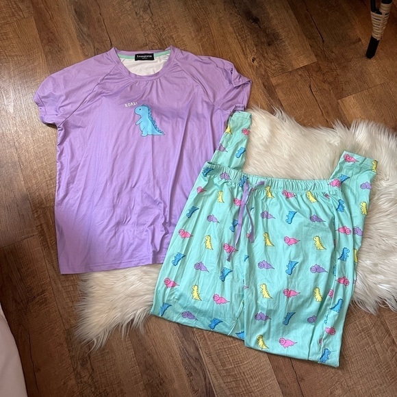 LOUNGABLE Dino Pajama Set - Picture 5 of 7